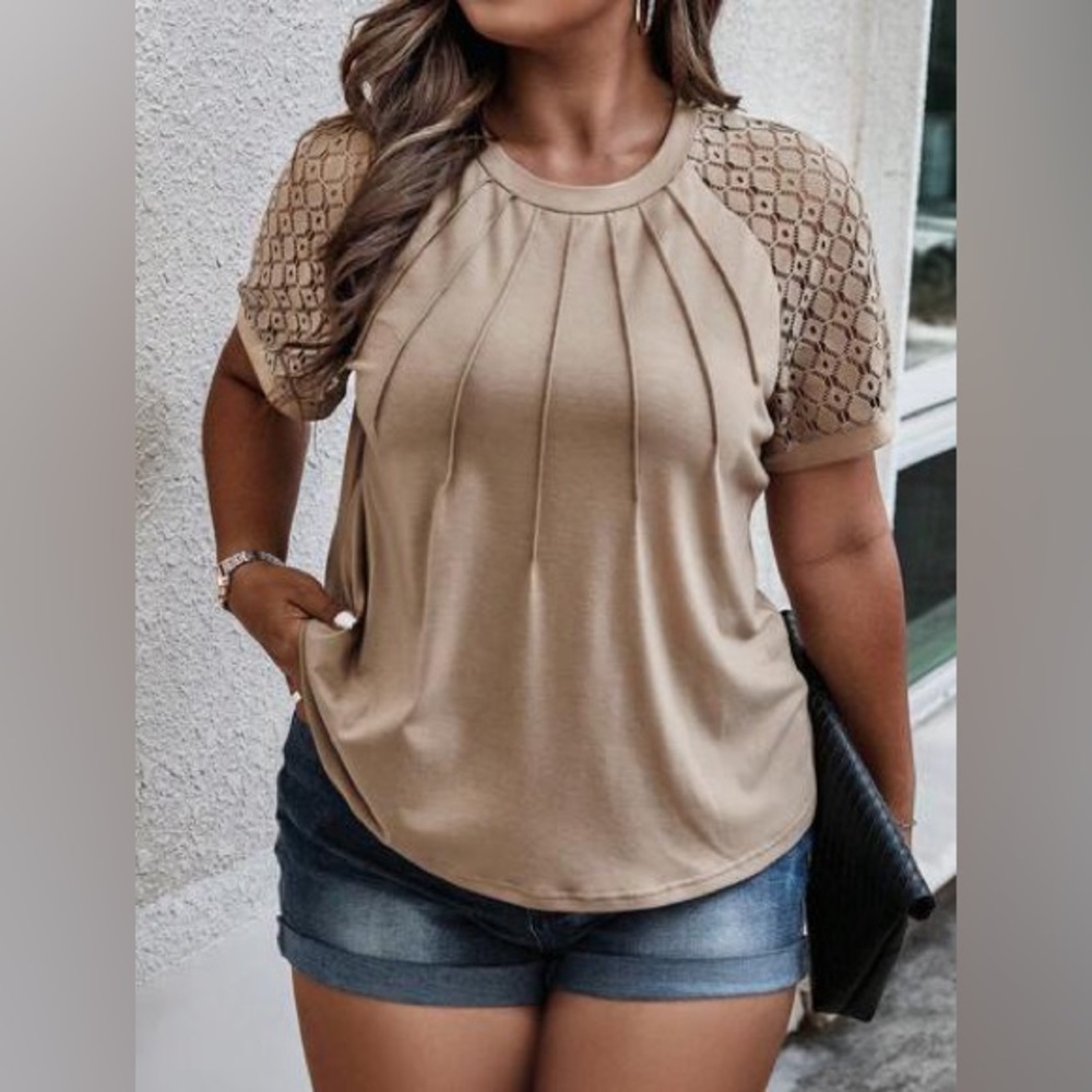 EMERY ROSE Contrast Lace Seam Detail Raglan Sleeve Tee size M